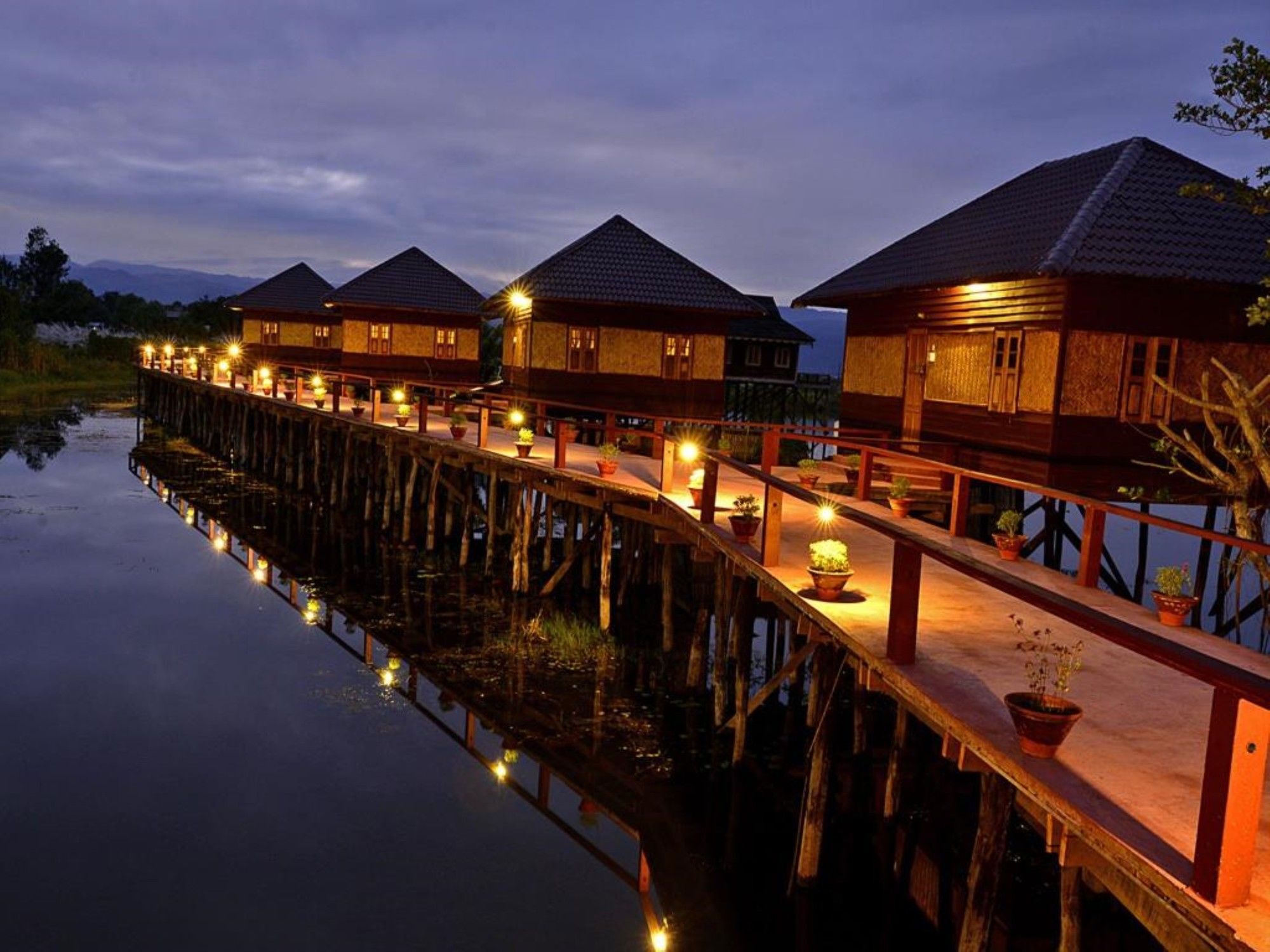Shwe Inn Tha Floating Resort Inle Lake Exterior foto